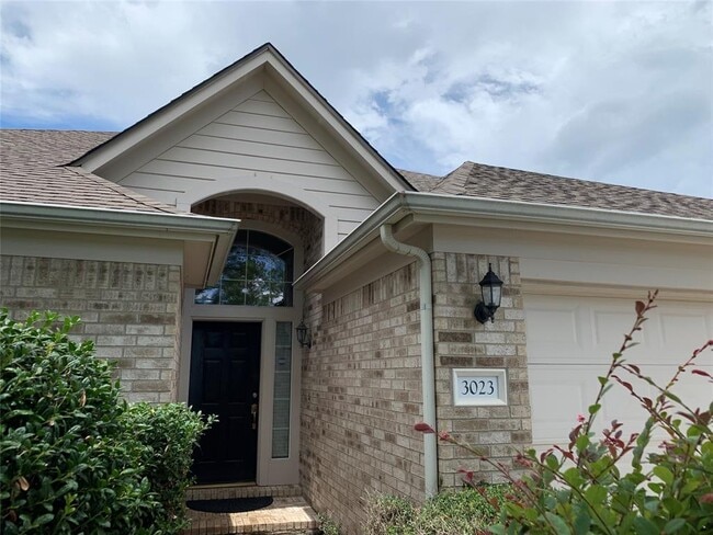 3023 Aspen Ln in Manvel, TX - Building Photo - Building Photo
