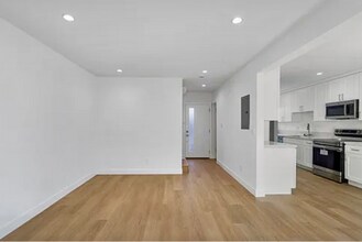 2915 Hauser Blvd in Los Angeles, CA - Building Photo - Building Photo