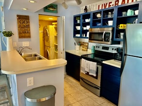 356 Clinton Reef Dr in Port Clinton, OH - Foto de edificio - Building Photo