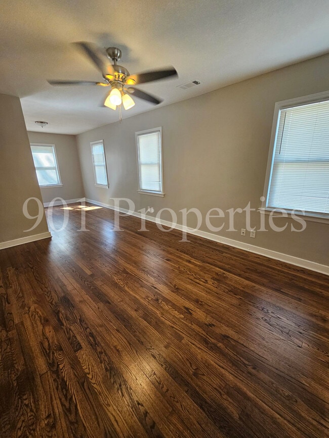 135 Plainview St in Memphis, TN - Building Photo - Building Photo