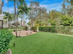 1656 Polk St in Hollywood, FL - Foto de edificio - Building Photo