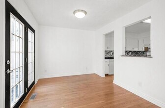 5325 70th Cir N in Minneapolis, MN - Foto de edificio - Building Photo