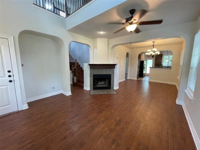 property at 1806 Crown Dr