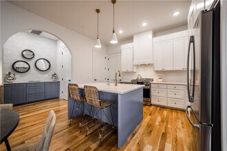 4607 S 47th St in Rogers, AR - Building Photo - Building Photo