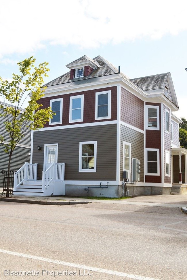 87 North St in Burlington, VT - Foto de edificio - Building Photo