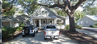 605 Demere Way in St. Simons Island, GA - Building Photo