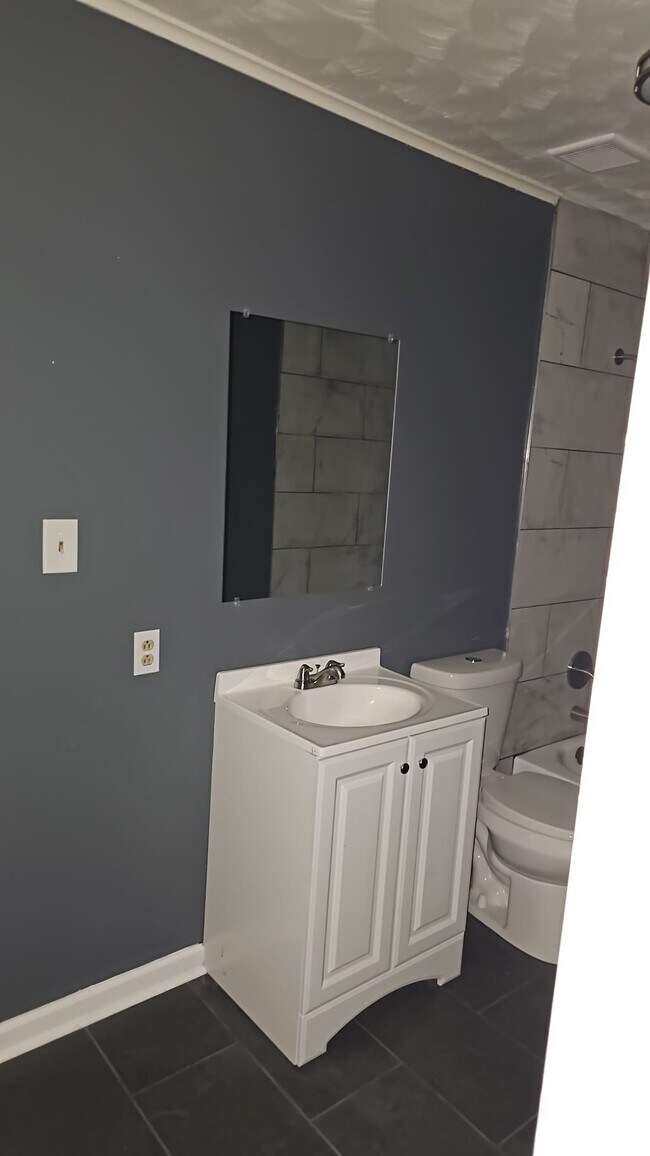 2137 Lowell Ave in Memphis, TN - Building Photo - Building Photo