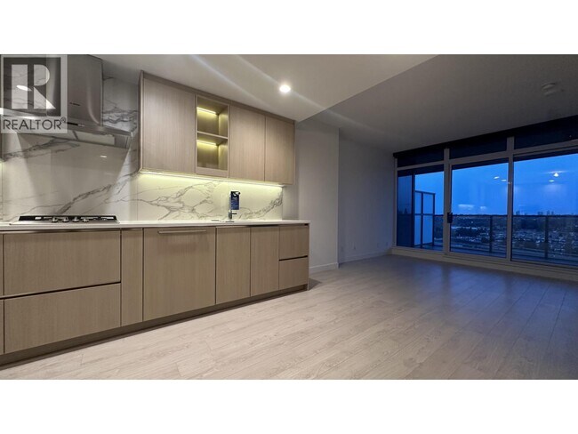 4890 Lougheed Hwy. in Burnaby, BC - Building Photo - Building Photo