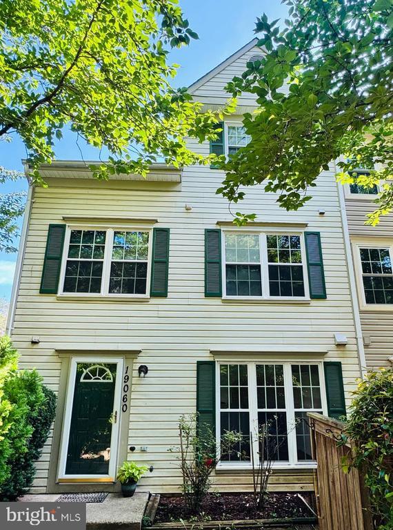 property at 19060 Highstream Dr