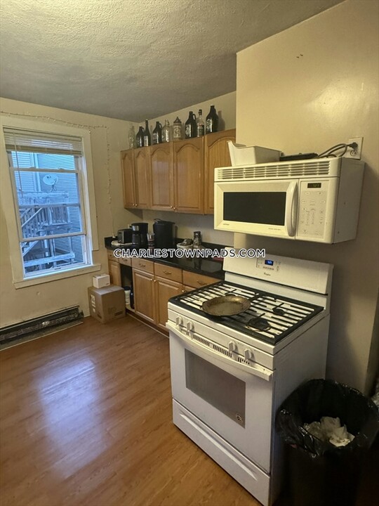 85 Ferrin St, Unit 2 in Boston, MA - Building Photo