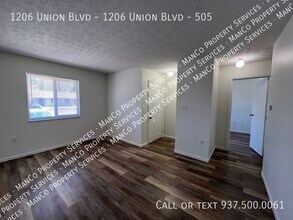 1206 Union Blvd in Englewood, OH - Building Photo - Building Photo