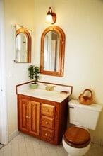 4726 29th St S, Unit C-1 in Arlington, VA - Foto de edificio - Building Photo