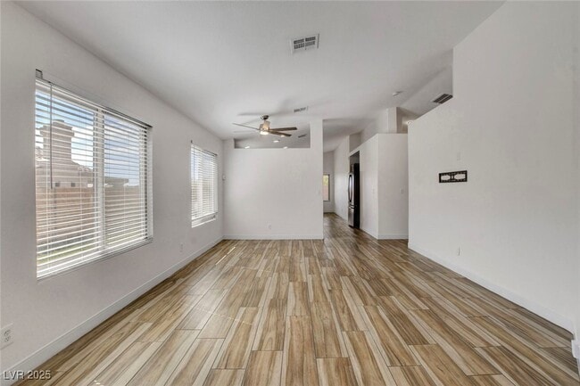 7917 Quill Gordon Ave in Las Vegas, NV - Foto de edificio - Building Photo