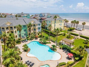 7000 Seawall Blvd in Galveston, TX - Building Photo - Building Photo