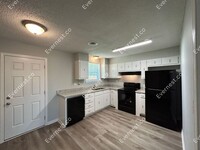 3210 Briarwood Dr photo'