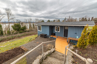 6711 SE Riverside Ln in Vancouver, WA - Building Photo - Building Photo