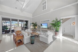 4117 Belair Ln in Naples, FL - Foto de edificio - Building Photo