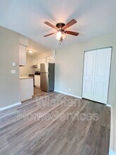 204 Charleston Blvd in Macomb, IL - Building Photo - Building Photo