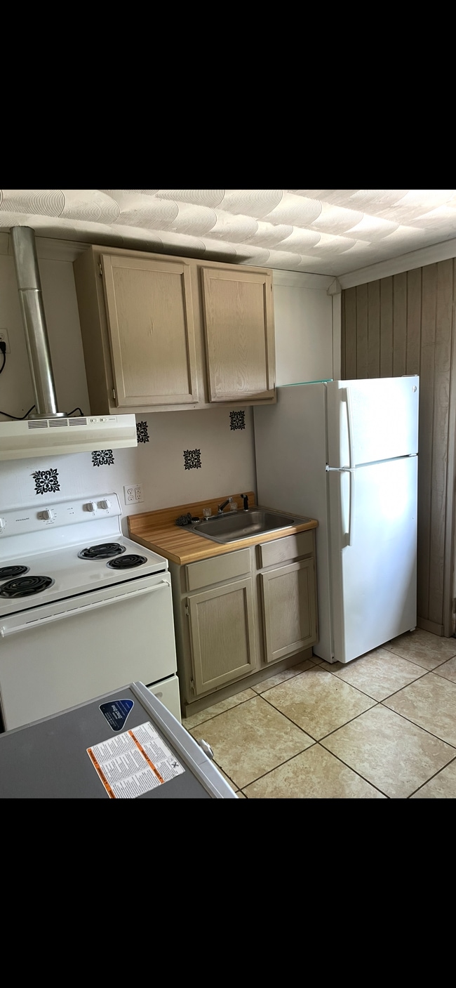 property at 404 W Main St