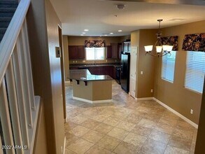 3285 E Meadowview Dr in Gilbert, AZ - Building Photo - Building Photo