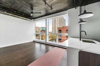 4720 N Sheridan Rd in Chicago, IL - Building Photo - Building Photo