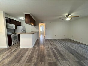 5306 W Kennedy Blvd in Tampa, FL - Building Photo - Building Photo