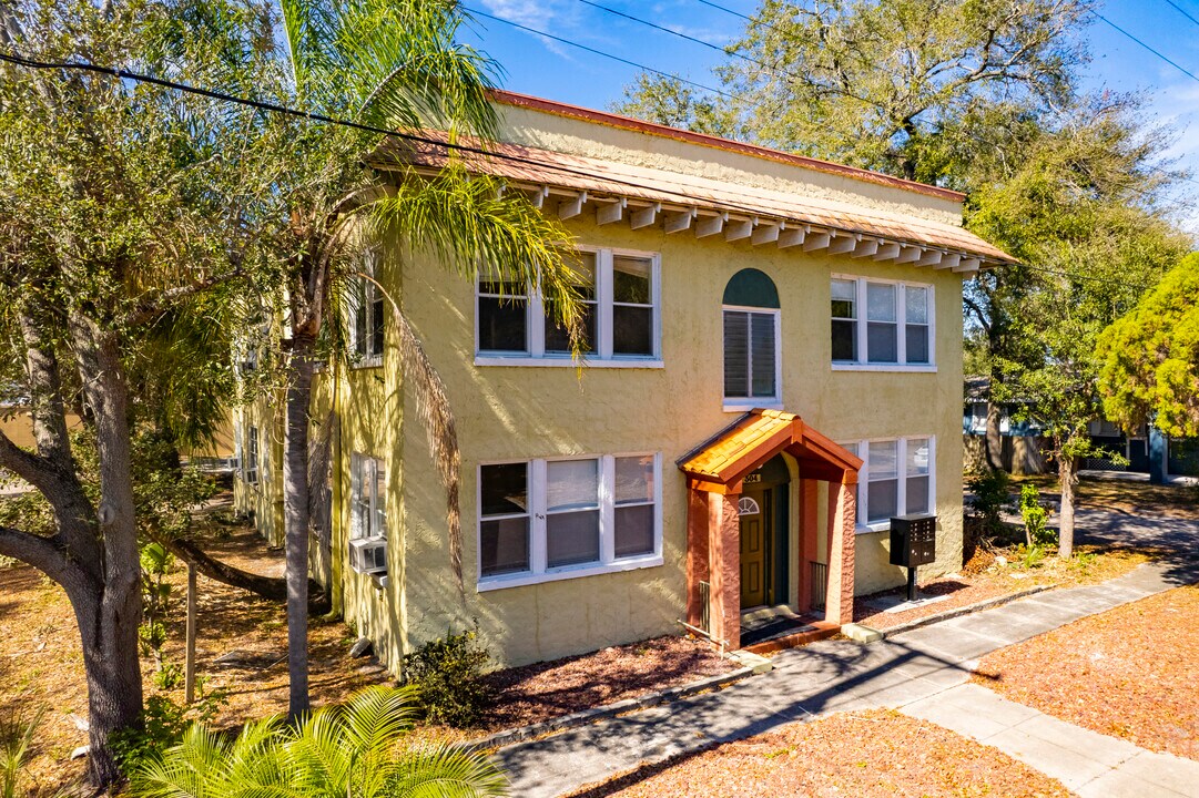 304 N Westland Ave in Tampa, FL - Building Photo