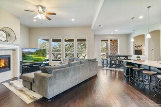 25634 Vista Bella in San Antonio, TX - Building Photo - Building Photo