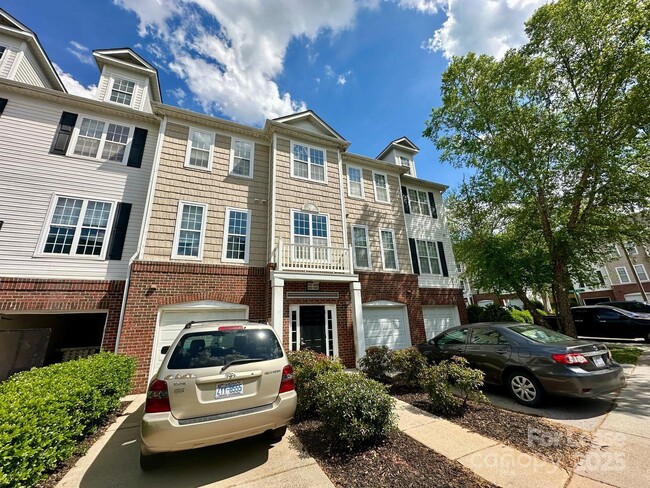 property at 6431 Park Pond Dr