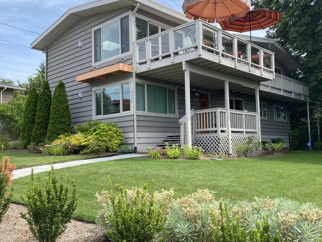 820 Walnut St, Unit 820 MIL in Edmonds, WA - Building Photo - Building Photo