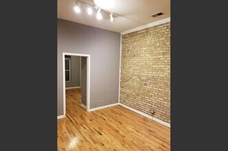 533 N Ashland Ave in Chicago, IL - Building Photo - Building Photo