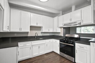 Stillman Apartments in Redlands, CA - Building Photo