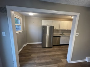 2207 Delmar Dr in Folcroft, PA - Foto de edificio - Building Photo