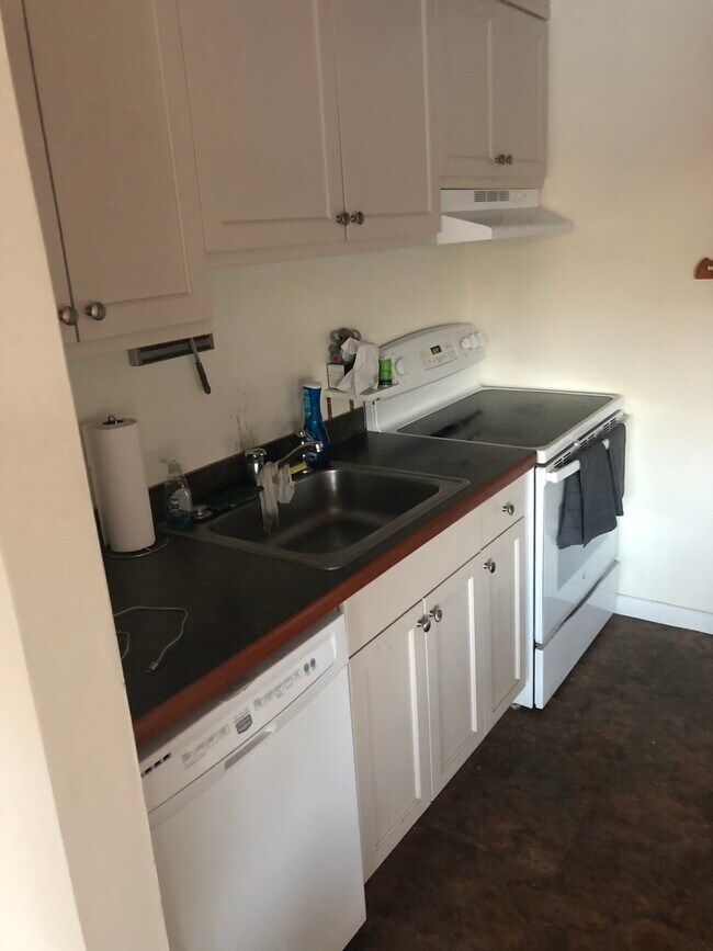 41 Belknap St, Unit 2