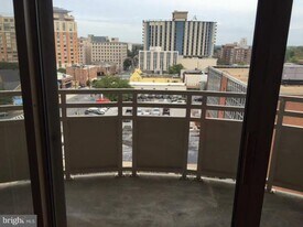 4801 Fairmont Ave in Bethesda, MD - Building Photo