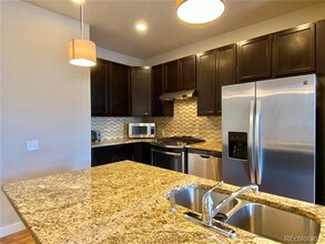 11251 Colony Cir in Broomfield, CO - Foto de edificio - Building Photo