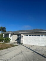 2239 NW 1st St in Cape Coral, FL - Building Photo