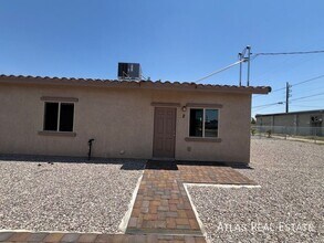 808 E 35th St-Unit -2 in Tucson, AZ - Building Photo - Building Photo