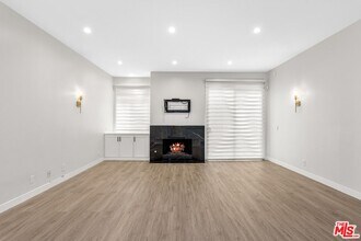 1617 S Beverly Glen Blvd in Los Angeles, CA - Building Photo - Building Photo