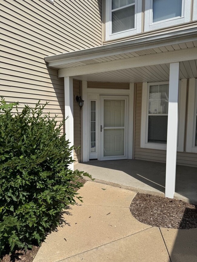 5642 Cherry Leaf Ln in Rockford, IL - Building Photo - Building Photo