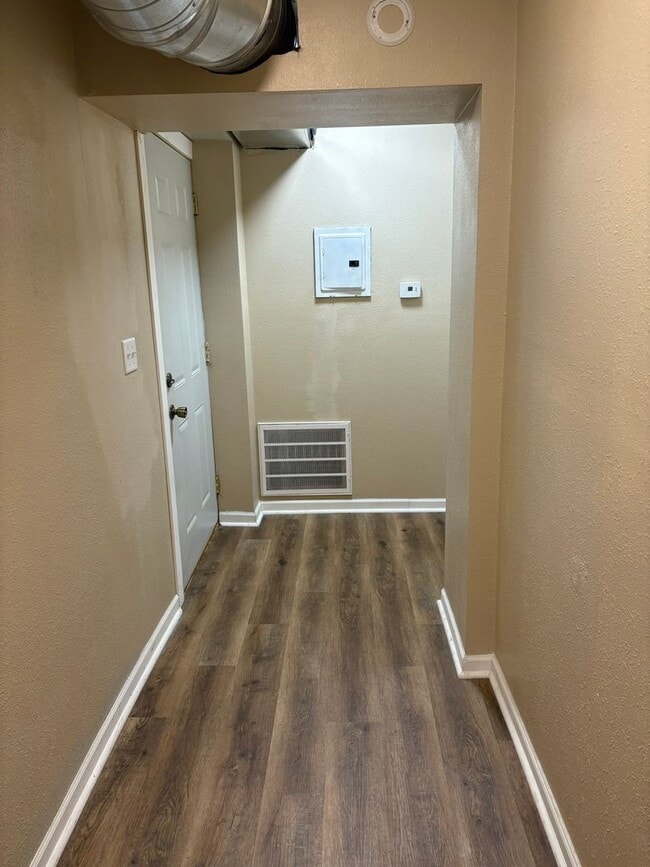 1471 Main St in Dubuque, IA - Building Photo - Building Photo