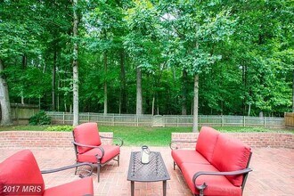 9708 Rossetti Ct in Burke, VA - Building Photo - Building Photo