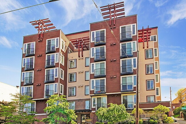 property at 124 Bellevue Ave E