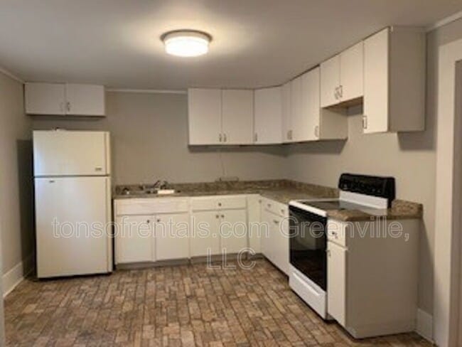 9 E St in Inman, SC - Building Photo - Building Photo