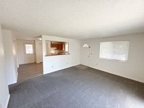 3037 Kane St in Klamath Falls, OR - Building Photo - Building Photo