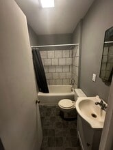 2427 S 18th St in St. Joseph, MO - Building Photo - Building Photo