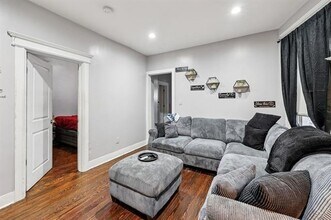 30 Sheffield St in Jersey City, NJ - Foto de edificio - Building Photo