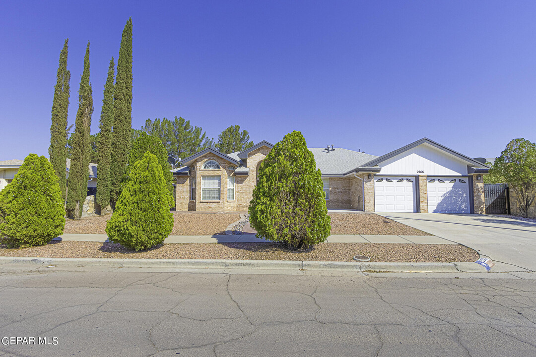 2266 Nancy McDonald Dr in El Paso, TX - Building Photo