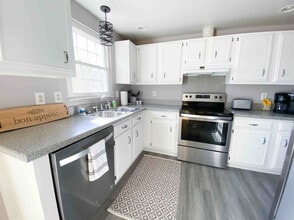 11423-11425 5 Cedars Rd in Charlotte, NC - Building Photo - Building Photo