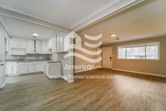 3042 Meadow Forest Dr in Jackson, MS - Building Photo - Building Photo